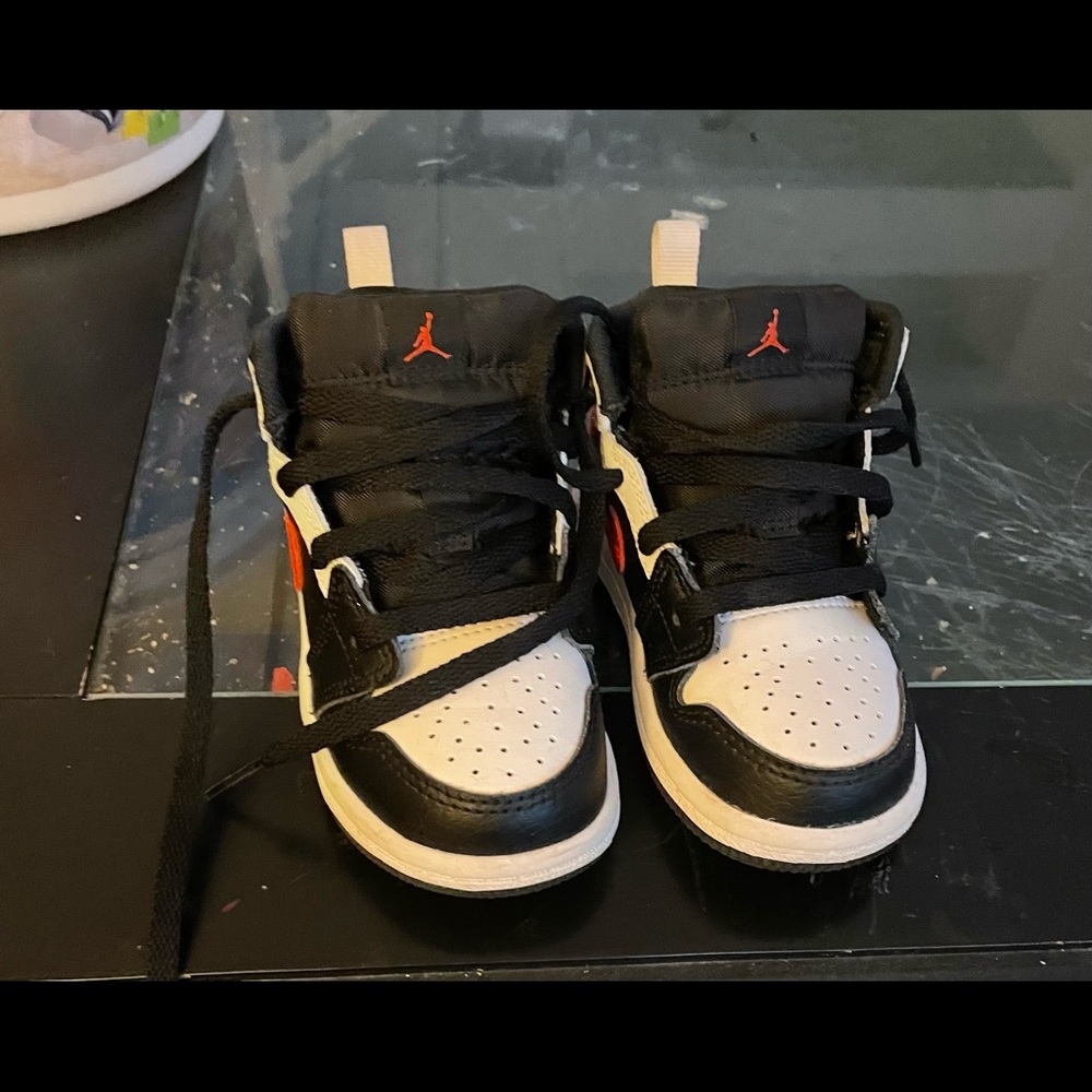 Red, Black and White Nike Air Jordan’s Size 6C